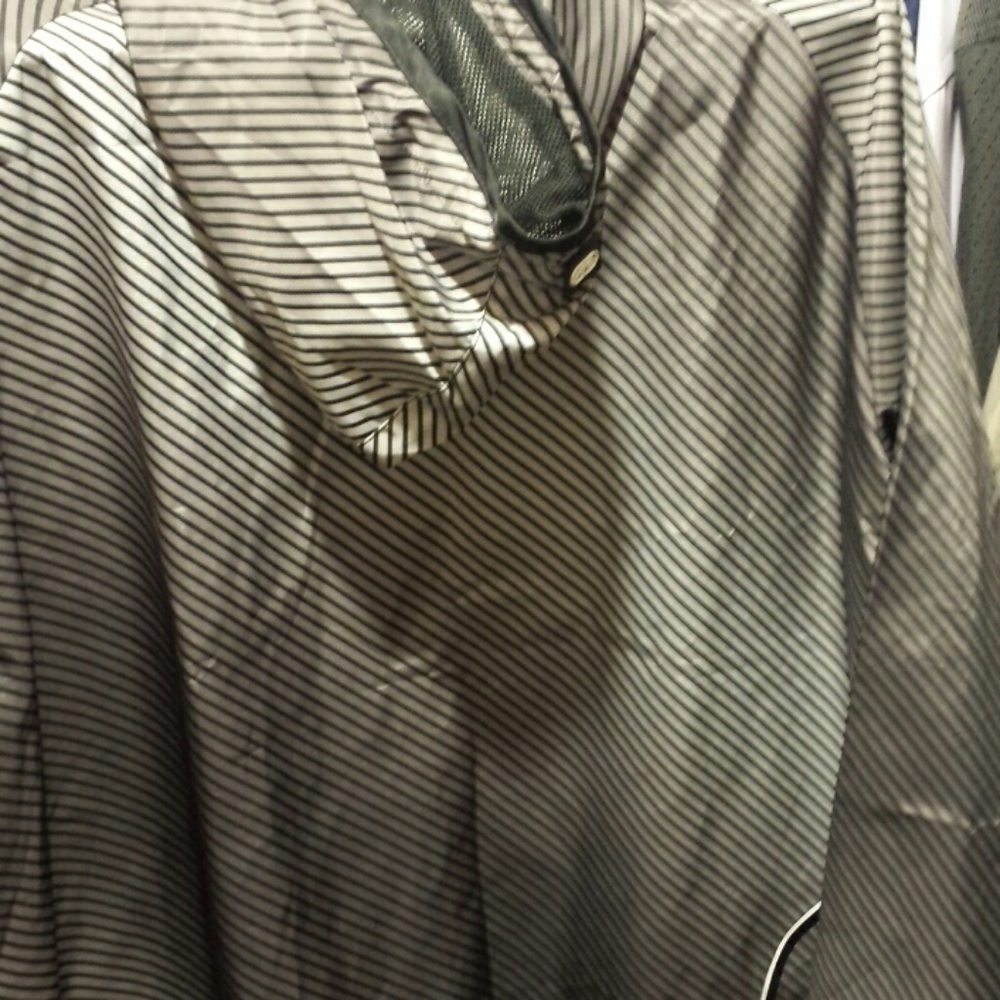 Jacket - Picture 2 of 3